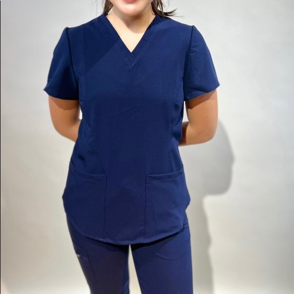 New nursing scrubs sets with jogger pants sizes are Small & medium - Picture 5 of 5